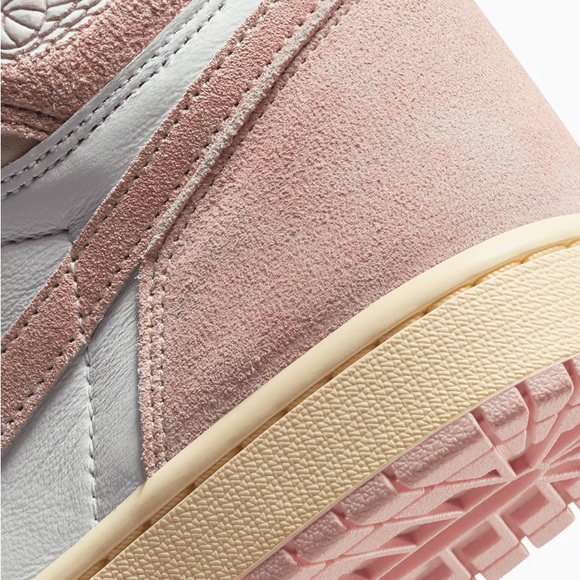 Pink & White Air Jordan 1 Retro High OG🩷🤍 - Picture 5 of 7